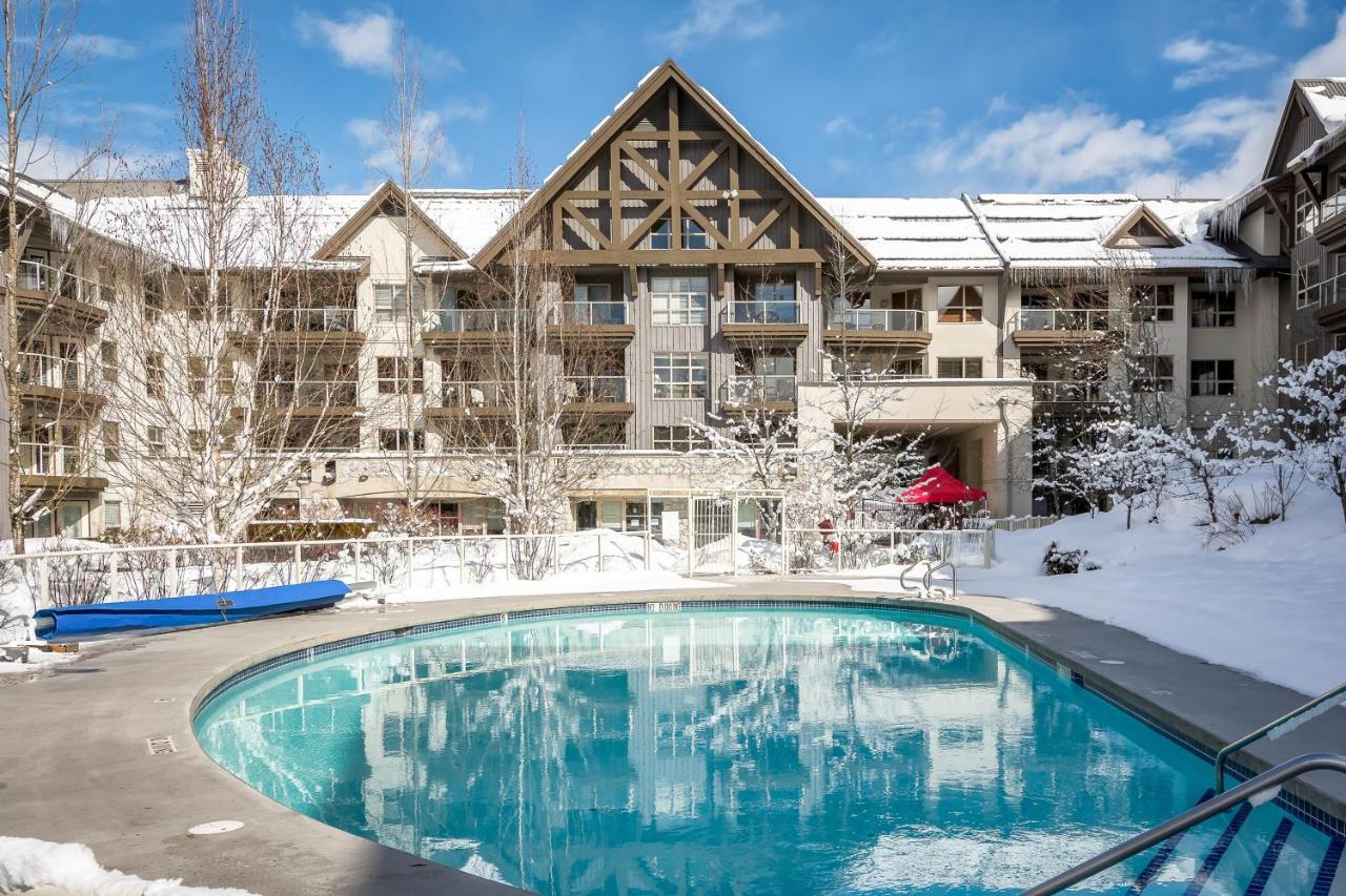 The Aspens On Blackcomb Whistler Exterior photo